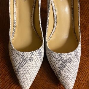 Michael Kors Snakeskin Pumps 7M